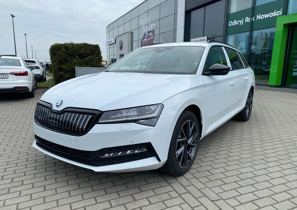 Skoda Superb cena 218700 przebieg: 10, rok produkcji 2024 z Strzelin małe 211